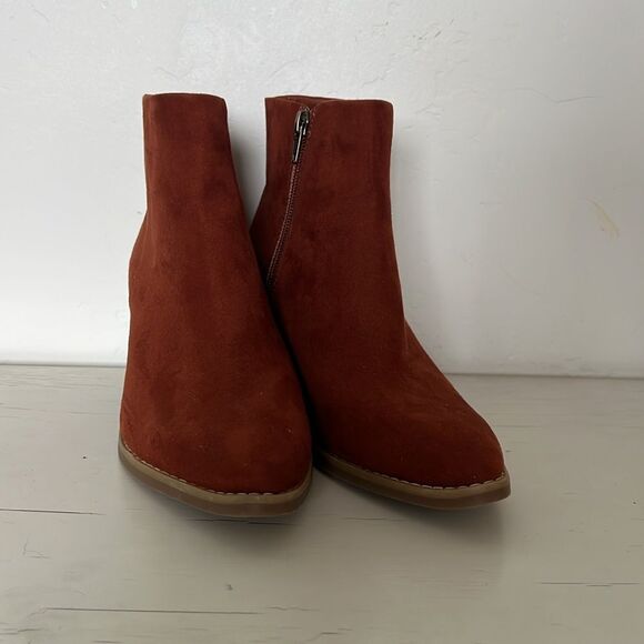 Universal Thread Malby Low Shaft Heeled Boots Rust Women's 6.5 - Picture 3 of 8
